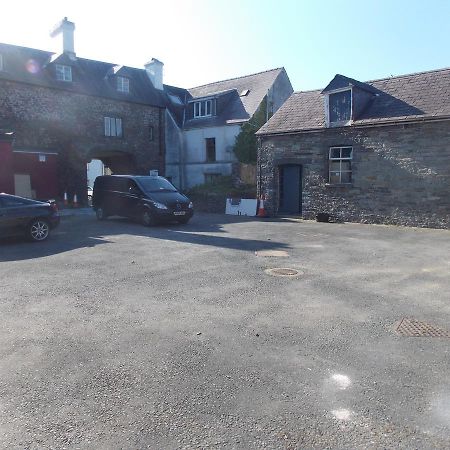 The Red Lion 호텔 Llangadog 외부 사진