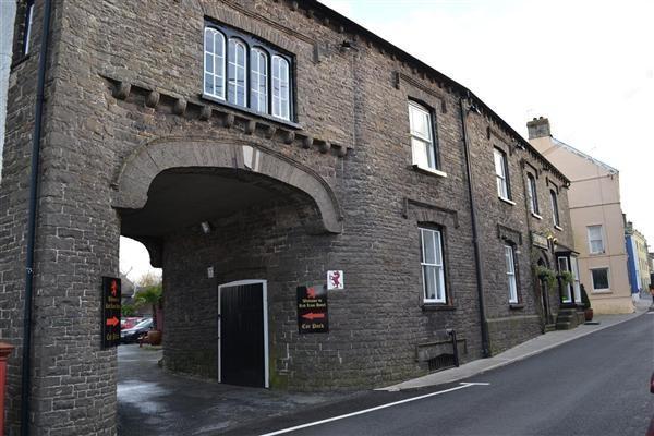The Red Lion 호텔 Llangadog 외부 사진
